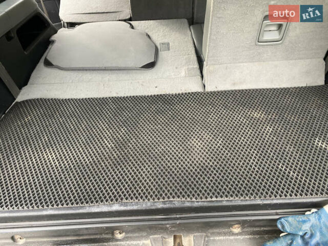 Белый Тойота Секвойя, объемом двигателя 5.7 л и пробегом 338 тыс. км за 21000 $, фото 9 на Automoto.ua