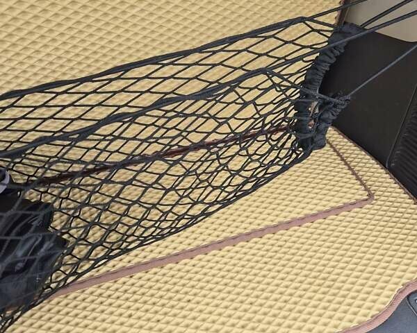 Білий Тойота Секвойя, об'ємом двигуна 5.7 л та пробігом 295 тис. км за 26500 $, фото 24 на Automoto.ua