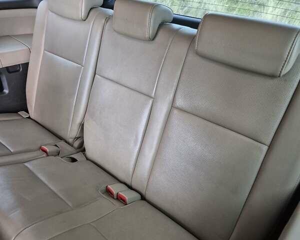 Білий Тойота Секвойя, об'ємом двигуна 5.7 л та пробігом 295 тис. км за 26500 $, фото 10 на Automoto.ua