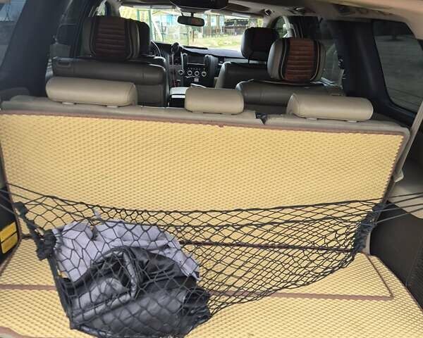 Білий Тойота Секвойя, об'ємом двигуна 5.7 л та пробігом 295 тис. км за 26500 $, фото 22 на Automoto.ua