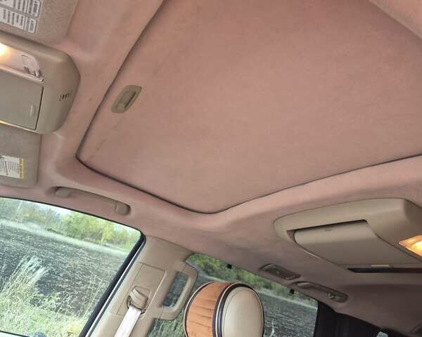 Білий Тойота Секвойя, об'ємом двигуна 5.7 л та пробігом 295 тис. км за 26500 $, фото 28 на Automoto.ua