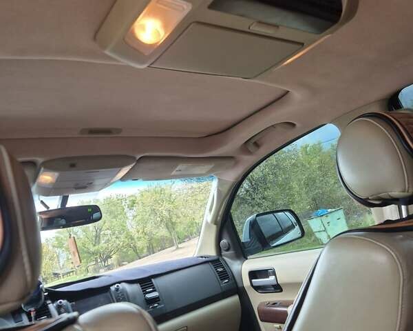 Білий Тойота Секвойя, об'ємом двигуна 5.7 л та пробігом 295 тис. км за 26500 $, фото 13 на Automoto.ua