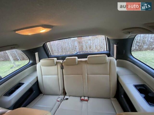 Белый Тойота Секвойя, объемом двигателя 4.66 л и пробегом 183 тыс. км за 25500 $, фото 12 на Automoto.ua