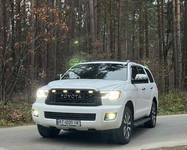 Белый Тойота Секвойя, объемом двигателя 5.7 л и пробегом 268 тыс. км за 26999 $, фото 19 на Automoto.ua