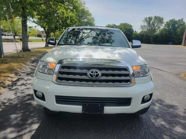 Тойота Секвойя 2014 в Кропивницком (Кировограде) на Automoto.ua Белый Тойота Секвойя, объемом двигателя 5.7 л и пробегом 86 тыс. км за 20000 $, фото 1 на Automoto.ua