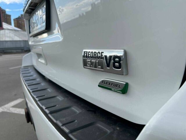 Білий Тойота Секвойя, об'ємом двигуна 5.7 л та пробігом 215 тис. км за 23500 $, фото 18 на Automoto.ua