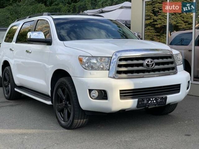 Білий Тойота Секвойя, об'ємом двигуна 5.7 л та пробігом 308 тис. км за 34000 $, фото 15 на Automoto.ua