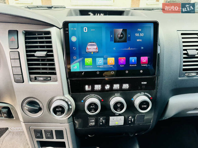 Белый Тойота Секвойя, объемом двигателя 5.7 л и пробегом 148 тыс. км за 37500 $, фото 27 на Automoto.ua