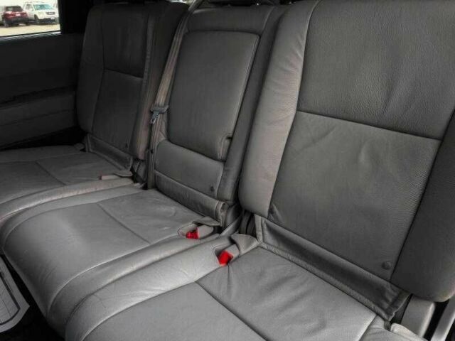 Белый Тойота Секвойя, объемом двигателя 5.7 л и пробегом 134 тыс. км за 19800 $, фото 4 на Automoto.ua