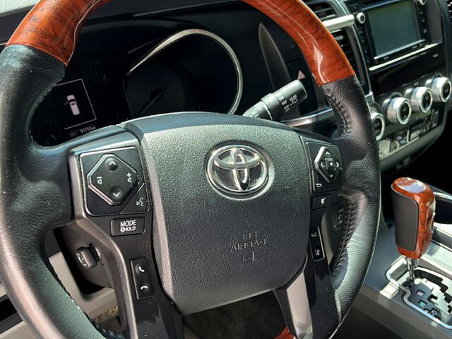 Білий Тойота Секвойя, об'ємом двигуна 5.7 л та пробігом 0 тис. км за 45000 $, фото 9 на Automoto.ua