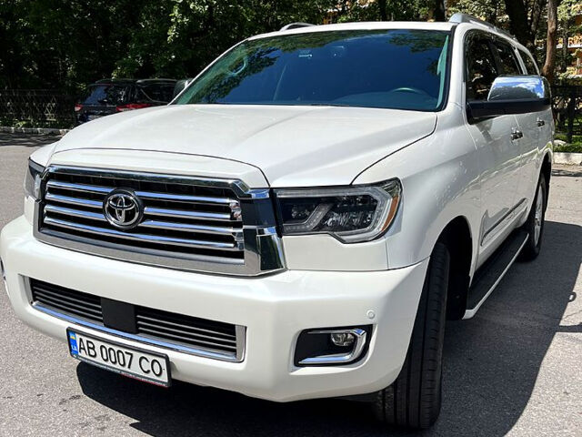 Білий Тойота Секвойя, об'ємом двигуна 5.7 л та пробігом 0 тис. км за 45000 $, фото 1 на Automoto.ua