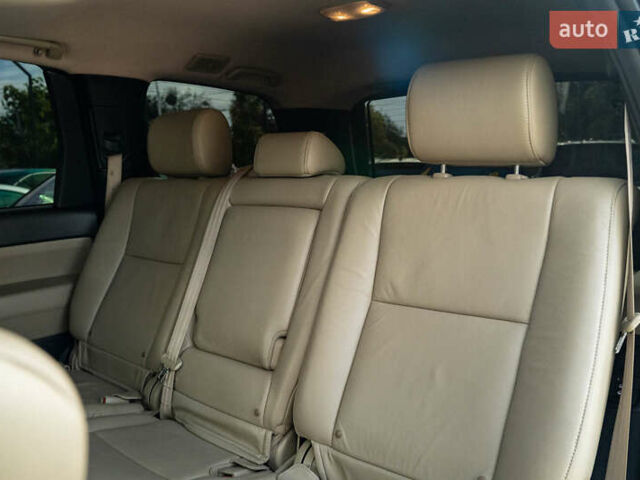 Белый Тойота Секвойя, объемом двигателя 5.66 л и пробегом 139 тыс. км за 39900 $, фото 34 на Automoto.ua