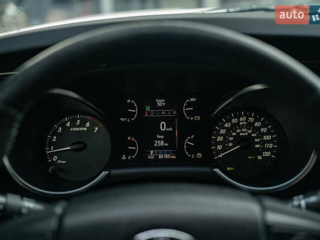 Белый Тойота Секвойя, объемом двигателя 5.66 л и пробегом 139 тыс. км за 39900 $, фото 24 на Automoto.ua