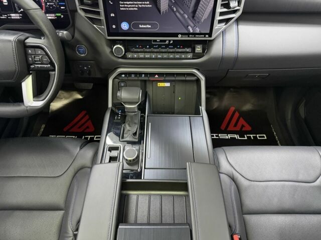 Белый Тойота Секвойя, объемом двигателя 3.5 л и пробегом 16 тыс. км за 113000 $, фото 21 на Automoto.ua