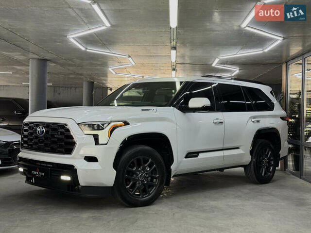 Тойота Секвойя 2023 в Одессе на Automoto.ua Белый Тойота Секвойя, объемом двигателя 3.45 л и пробегом 16 тыс. км за 113000 $, фото 6 на Automoto.ua
