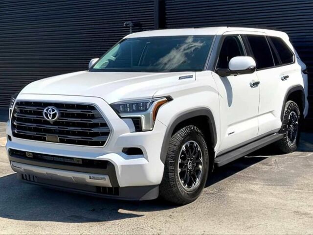 Белый Тойота Секвойя, объемом двигателя 3.4 л и пробегом 12 тыс. км за 30000 $, фото 2 на Automoto.ua