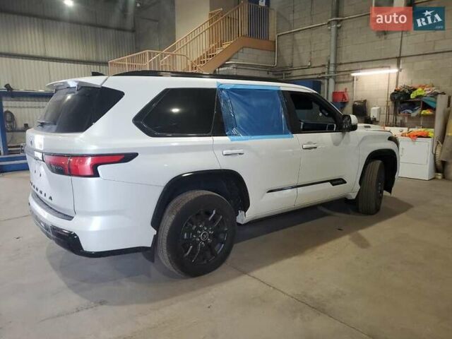 Белый Тойота Секвойя, объемом двигателя 0 л и пробегом 28 тыс. км за 90000 $, фото 2 на Automoto.ua