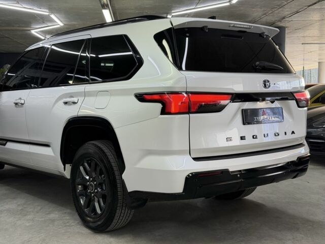 Белый Тойота Секвойя, объемом двигателя 3.5 л и пробегом 16 тыс. км за 113000 $, фото 15 на Automoto.ua