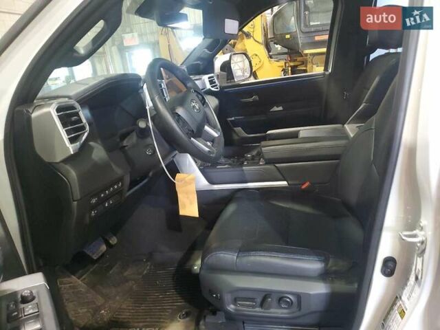 Белый Тойота Секвойя, объемом двигателя 0 л и пробегом 28 тыс. км за 90000 $, фото 6 на Automoto.ua