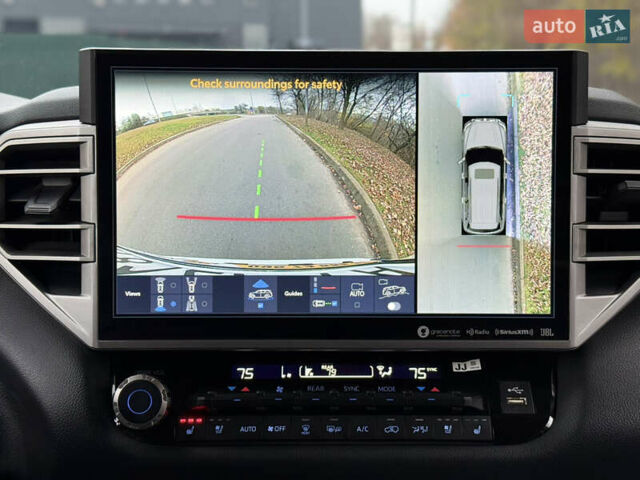 Белый Тойота Секвойя, объемом двигателя 3.45 л и пробегом 36 тыс. км за 92900 $, фото 16 на Automoto.ua