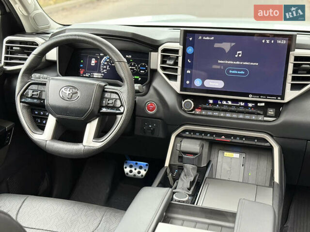 Белый Тойота Секвойя, объемом двигателя 3.45 л и пробегом 36 тыс. км за 92900 $, фото 7 на Automoto.ua