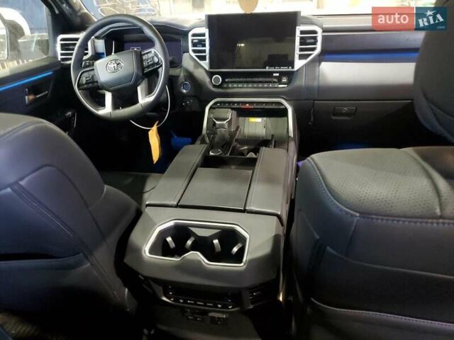 Белый Тойота Секвойя, объемом двигателя 0 л и пробегом 28 тыс. км за 90000 $, фото 7 на Automoto.ua