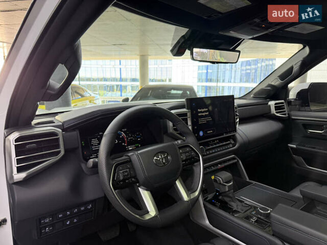 Тойота Секвойя 2023 в Одессе на Automoto.ua Белый Тойота Секвойя, объемом двигателя 3.45 л и пробегом 16 тыс. км за 113000 $, фото 19 на Automoto.ua