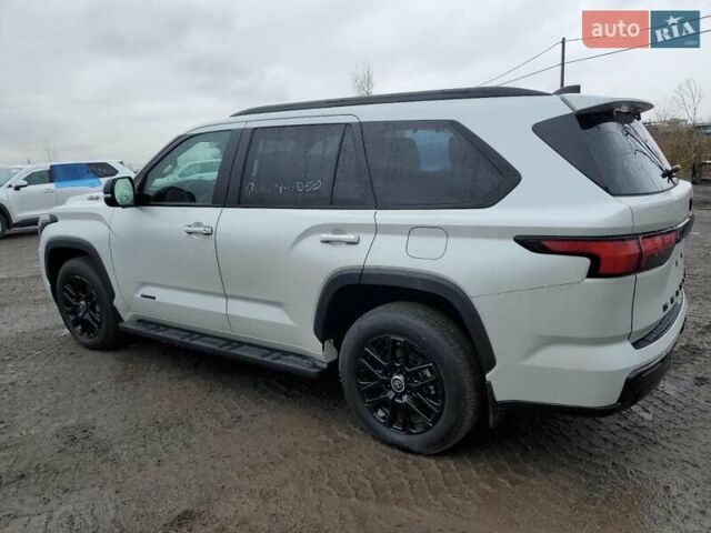 Белый Тойота Секвойя, объемом двигателя 3.4 л и пробегом 5 тыс. км за 96000 $, фото 1 на Automoto.ua
