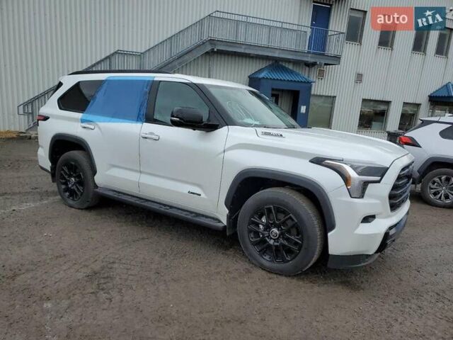 Белый Тойота Секвойя, объемом двигателя 3.4 л и пробегом 5 тыс. км за 96000 $, фото 3 на Automoto.ua