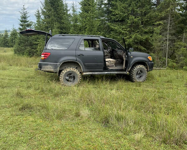 Черный Тойота Секвойя, объемом двигателя 4.7 л и пробегом 290 тыс. км за 15000 $, фото 9 на Automoto.ua