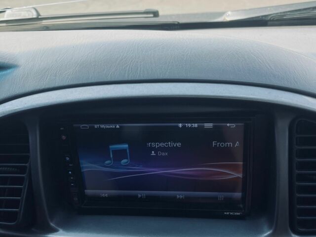 Черный Тойота Секвойя, объемом двигателя 4.7 л и пробегом 486 тыс. км за 10952 $, фото 16 на Automoto.ua