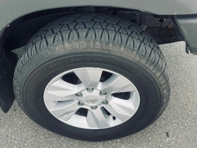 Черный Тойота Секвойя, объемом двигателя 4.7 л и пробегом 486 тыс. км за 10952 $, фото 15 на Automoto.ua