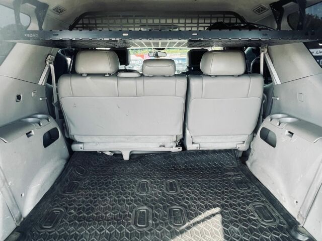 Черный Тойота Секвойя, объемом двигателя 4.7 л и пробегом 486 тыс. км за 10952 $, фото 11 на Automoto.ua