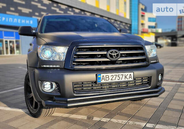 Черный Тойота Секвойя, объемом двигателя 5.6 л и пробегом 250 тыс. км за 32999 $, фото 58 на Automoto.ua