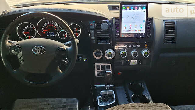 Черный Тойота Секвойя, объемом двигателя 5.6 л и пробегом 250 тыс. км за 32999 $, фото 71 на Automoto.ua