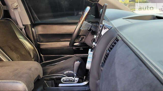 Черный Тойота Секвойя, объемом двигателя 5.6 л и пробегом 250 тыс. км за 32999 $, фото 76 на Automoto.ua