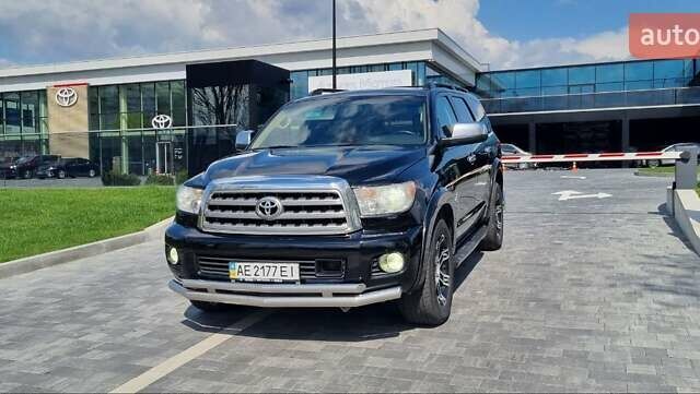 Черный Тойота Секвойя, объемом двигателя 5.7 л и пробегом 263 тыс. км за 22999 $, фото 12 на Automoto.ua