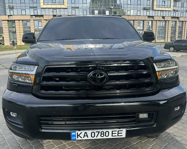 Черный Тойота Секвойя, объемом двигателя 5.7 л и пробегом 211 тыс. км за 22500 $, фото 7 на Automoto.ua