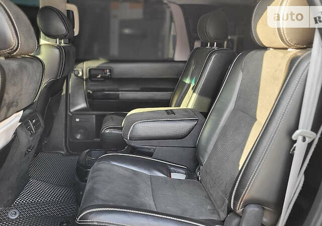 Черный Тойота Секвойя, объемом двигателя 5.6 л и пробегом 250 тыс. км за 32999 $, фото 66 на Automoto.ua