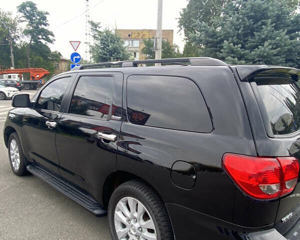 Черный Тойота Секвойя, объемом двигателя 5.7 л и пробегом 241 тыс. км за 26000 $, фото 4 на Automoto.ua