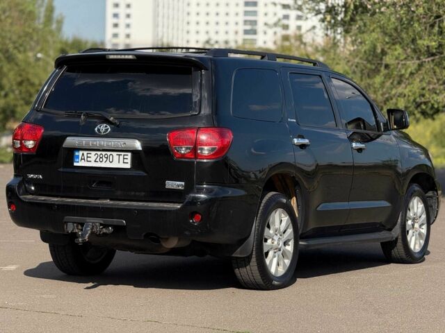 Черный Тойота Секвойя, объемом двигателя 5.7 л и пробегом 182 тыс. км за 17500 $, фото 10 на Automoto.ua