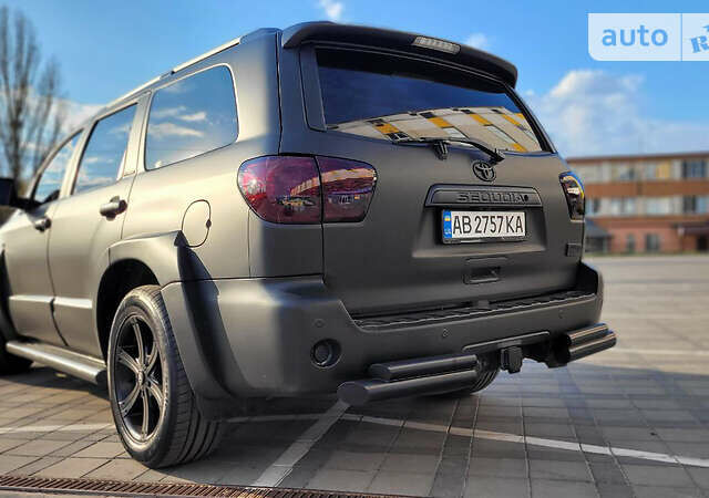 Черный Тойота Секвойя, объемом двигателя 5.6 л и пробегом 250 тыс. км за 32999 $, фото 39 на Automoto.ua