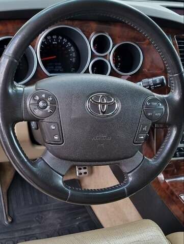 Черный Тойота Секвойя, объемом двигателя 5.7 л и пробегом 263 тыс. км за 22999 $, фото 25 на Automoto.ua