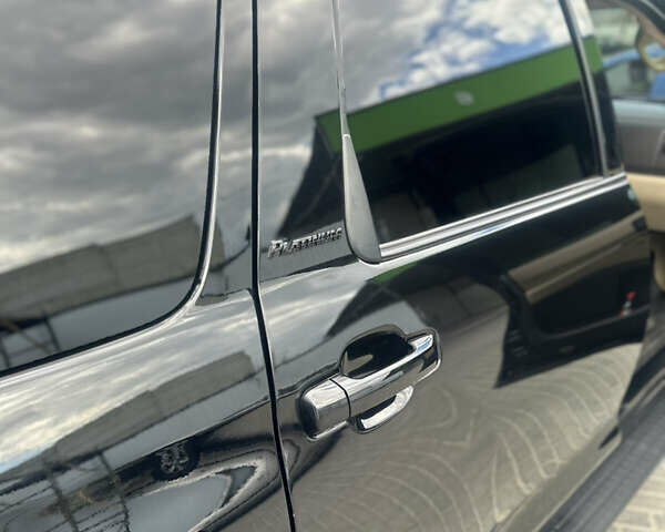 Черный Тойота Секвойя, объемом двигателя 5.7 л и пробегом 211 тыс. км за 22500 $, фото 33 на Automoto.ua