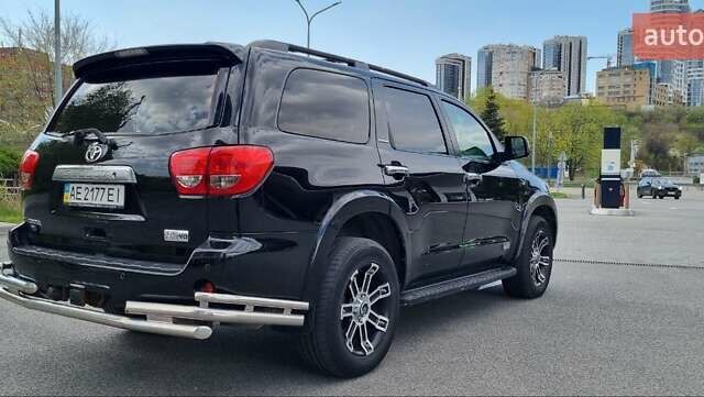 Черный Тойота Секвойя, объемом двигателя 5.7 л и пробегом 263 тыс. км за 22999 $, фото 7 на Automoto.ua