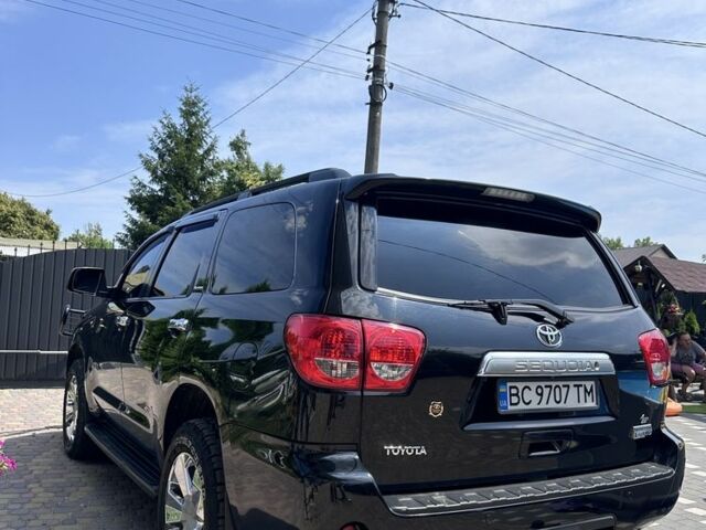 Черный Тойота Секвойя, объемом двигателя 5.7 л и пробегом 200 тыс. км за 22500 $, фото 5 на Automoto.ua