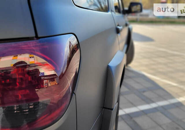 Черный Тойота Секвойя, объемом двигателя 5.6 л и пробегом 250 тыс. км за 32999 $, фото 44 на Automoto.ua