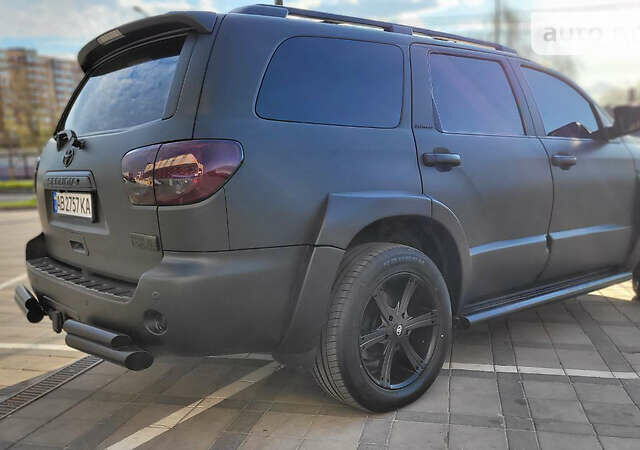 Черный Тойота Секвойя, объемом двигателя 5.6 л и пробегом 250 тыс. км за 32999 $, фото 42 на Automoto.ua