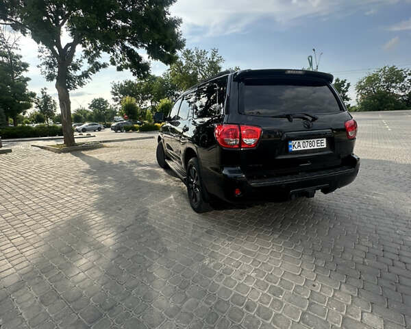 Черный Тойота Секвойя, объемом двигателя 5.7 л и пробегом 211 тыс. км за 22500 $, фото 11 на Automoto.ua