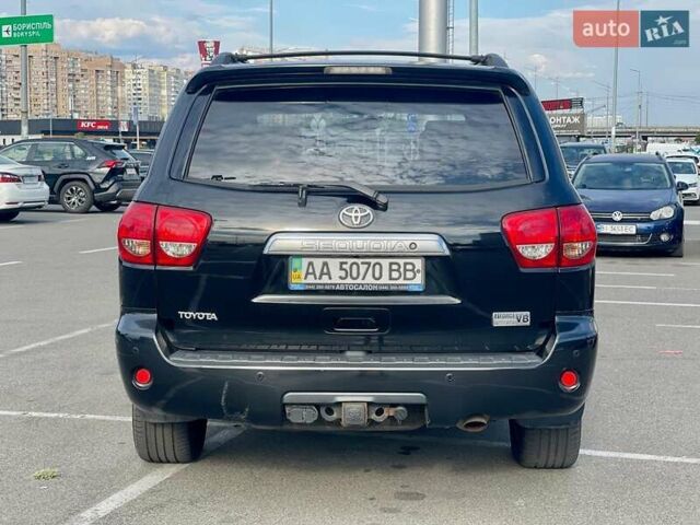 Чорний Тойота Секвойя, об'ємом двигуна 5.66 л та пробігом 224 тис. км за 22500 $, фото 3 на Automoto.ua